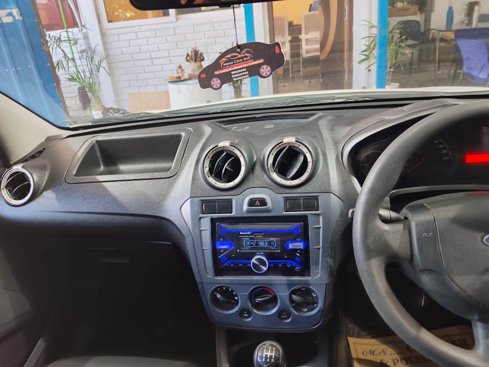 Used-Ford-Figo-1.4_EXI-Cars-in-MADURAI-Second-Ford-Figo-1.4_EXI-Cars-in-MADURAI-Per-Owned-Ford-Figo-1.4_EXI-Cars-in-MADURAI