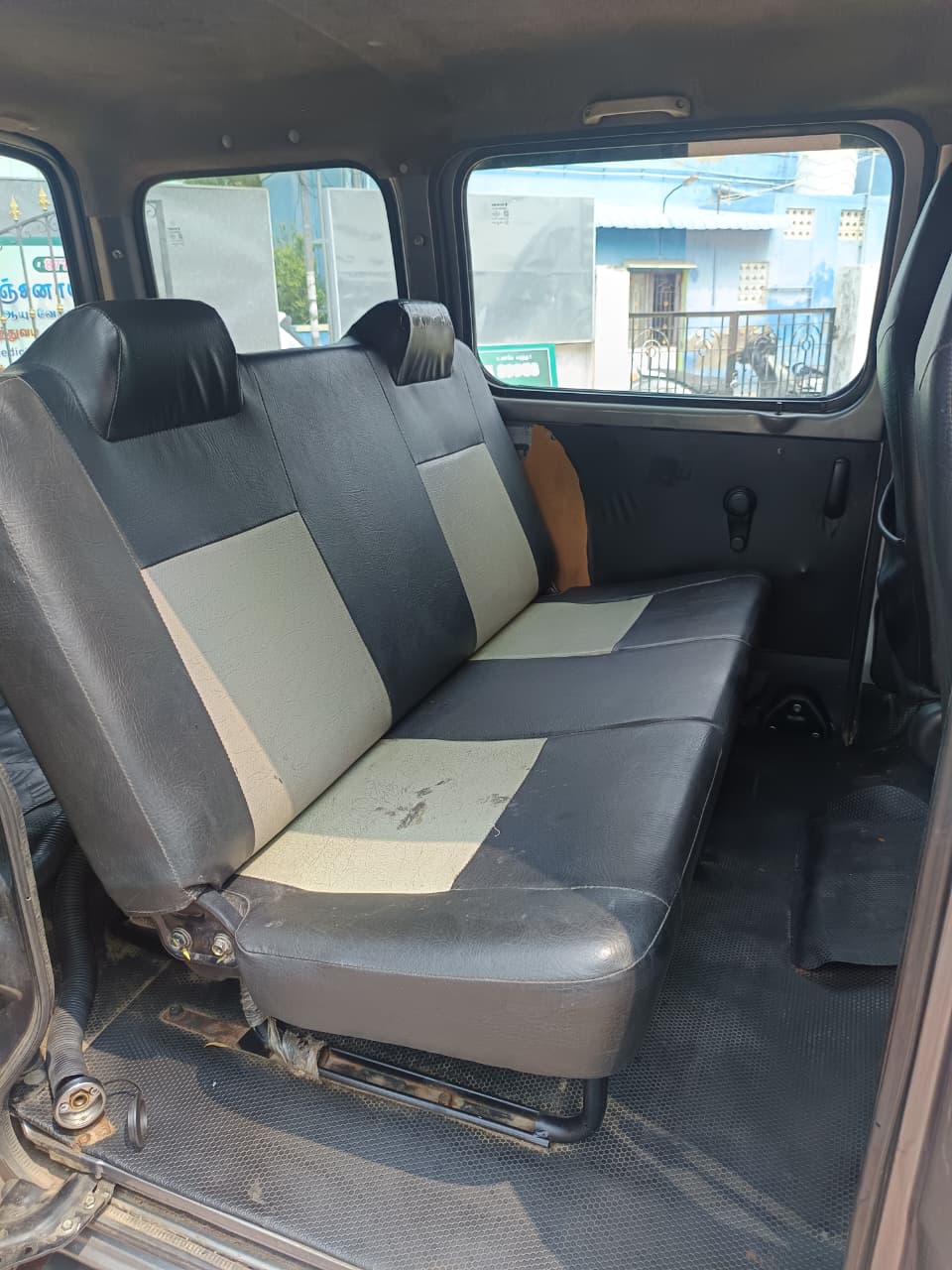 Used-Maruti Suzuki-Eeco-AC_5-Seater-Cars-in-MADURAI-Second-Maruti Suzuki-Eeco-AC_5-Seater-Cars-in-MADURAI-Per-Owned-Maruti Suzuki-Eeco-AC_5-Seater-Cars-in-MADURAI