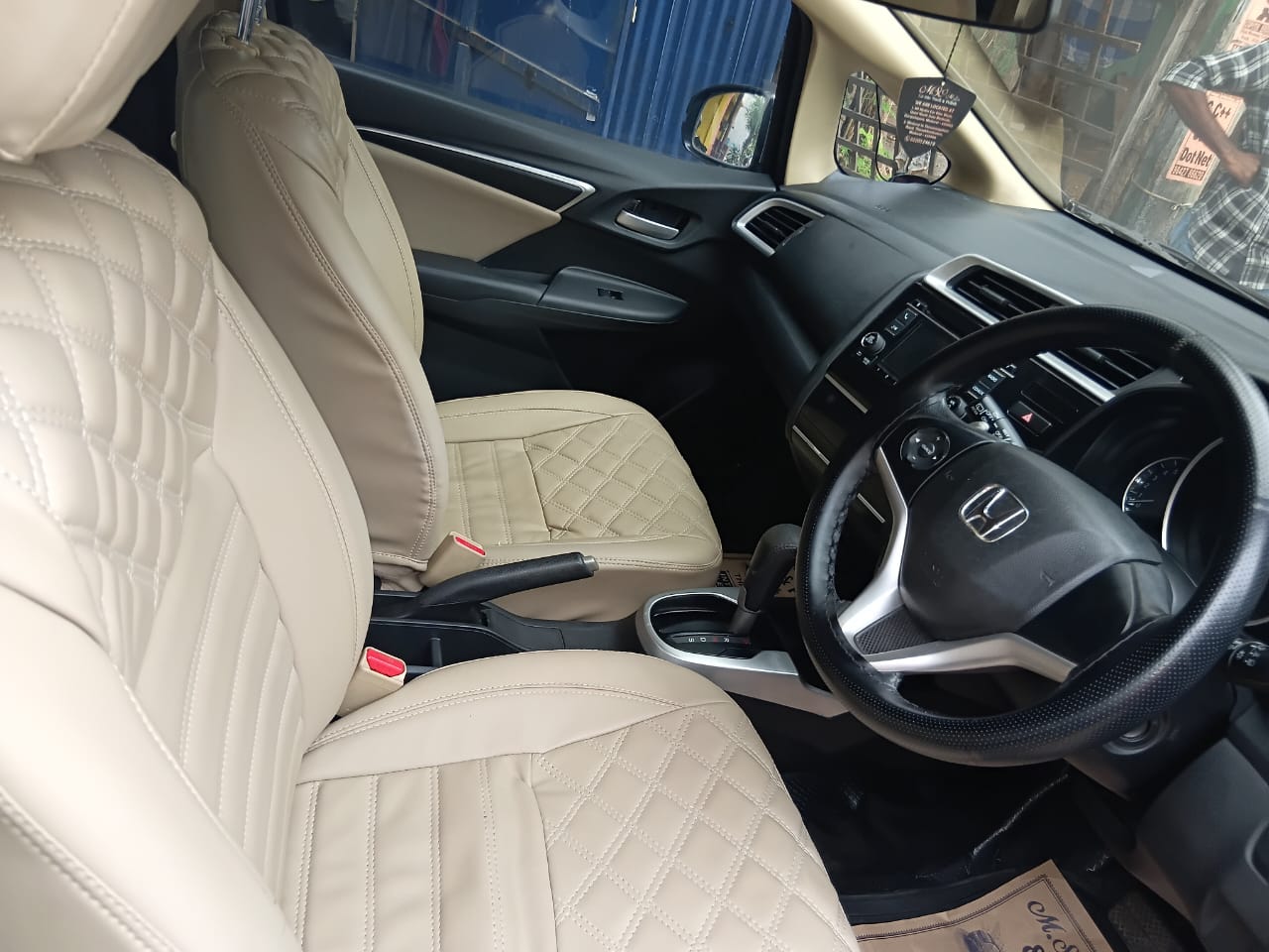 Used-Honda-Jazz-1.2_V-Cars-in-MADURAI-Second-Honda-Jazz-1.2_V-Cars-in-MADURAI-Per-Owned-Honda-Jazz-1.2_V-Cars-in-MADURAI
