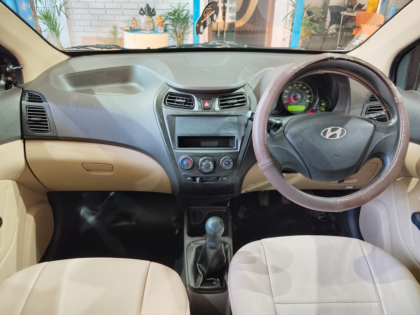 Used-Hyundai-Eon-D_Line-Cars-in-MADURAI-Second-Hyundai-Eon-D_Line-Cars-in-MADURAI-Per-Owned-Hyundai-Eon-D_Line-Cars-in-MADURAI