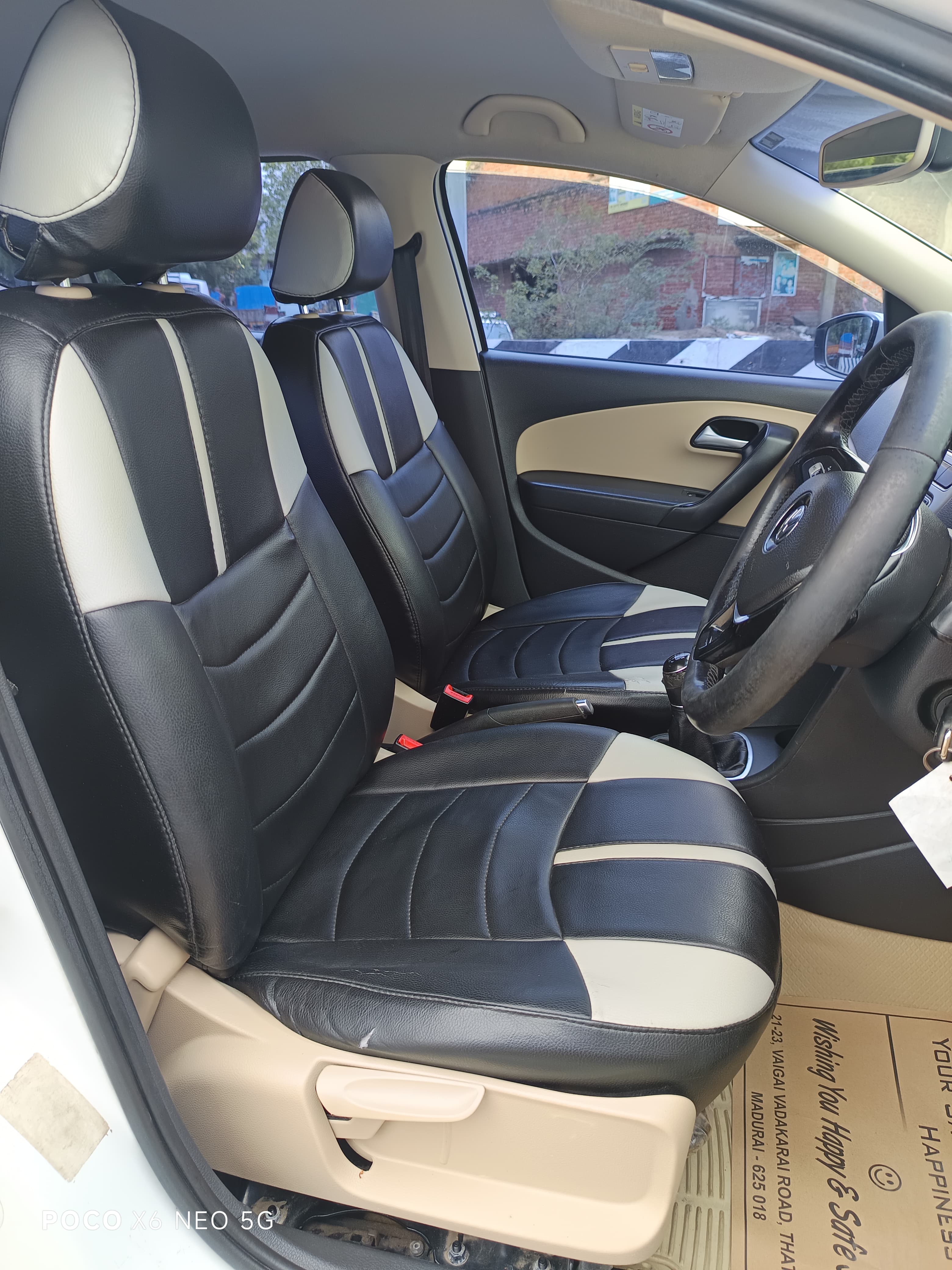 Used-Volkswagen-Polo-Highline1.2L_(P)-Cars-in-MADURAI-Second-Volkswagen-Polo-Highline1.2L_(P)-Cars-in-MADURAI-Per-Owned-Volkswagen-Polo-Highline1.2L_(P)-Cars-in-MADURAI