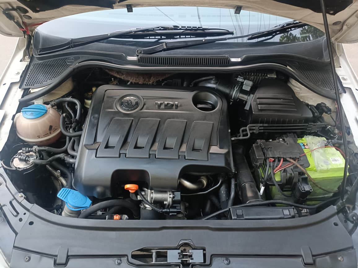 Used-Skoda-Rapid-ZDI-Cars-in-MADURAI-Second-Skoda-Rapid-ZDI-Cars-in-MADURAI-Per-Owned-Skoda-Rapid-ZDI-Cars-in-MADURAI