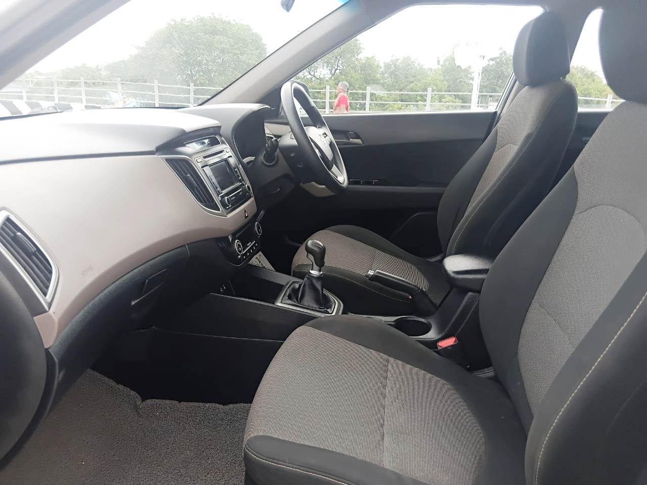 Used-Hyundai-Creta-1.6_SX-Cars-in-MADURAI-Second-Hyundai-Creta-1.6_SX-Cars-in-MADURAI-Per-Owned-Hyundai-Creta-1.6_SX-Cars-in-MADURAI