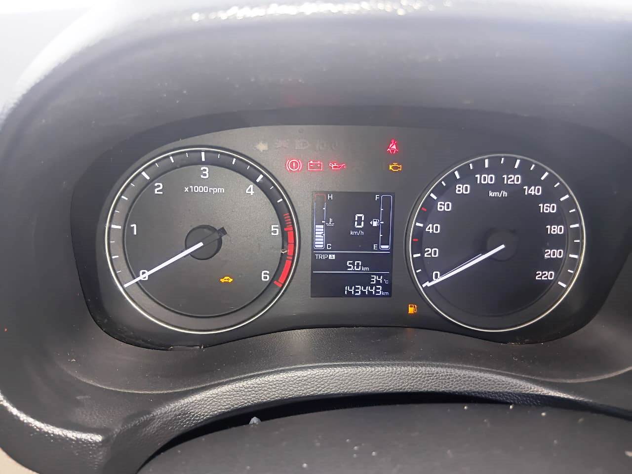 Used-Hyundai-Creta-1.6_SX-Cars-in-MADURAI-Second-Hyundai-Creta-1.6_SX-Cars-in-MADURAI-Per-Owned-Hyundai-Creta-1.6_SX-Cars-in-MADURAI