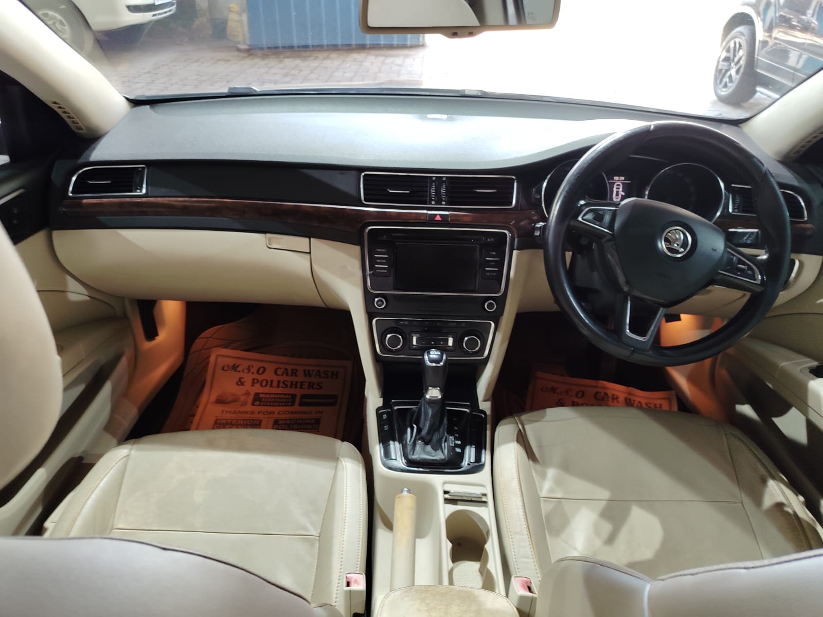 Used-Skoda-Superb-_ELEGANCE-Cars-in-MADURAI-Second-Skoda-Superb-_ELEGANCE-Cars-in-MADURAI-Per-Owned-Skoda-Superb-_ELEGANCE-Cars-in-MADURAI