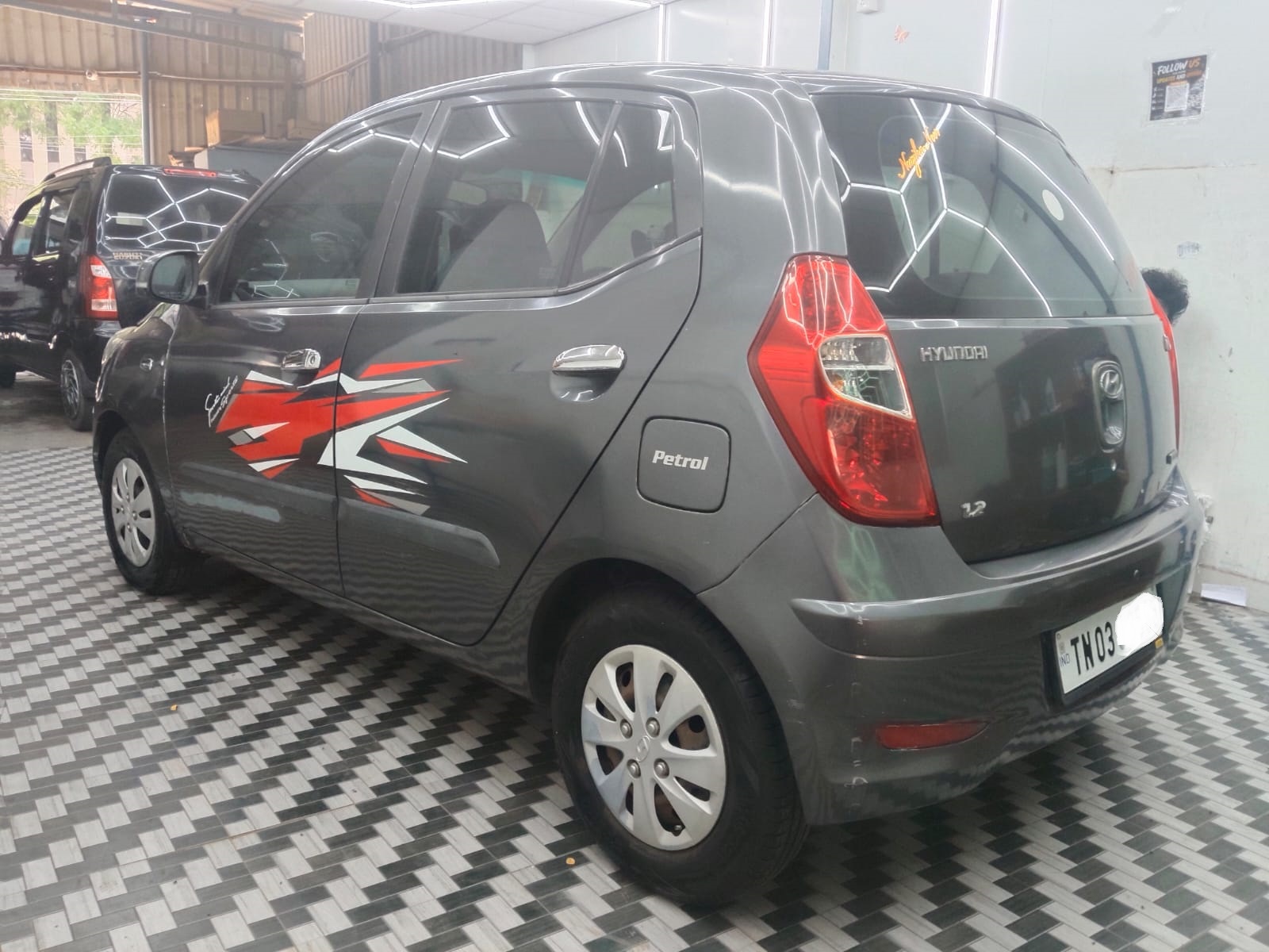 Used Hyundai i10 Magna Cars in MADURAI Used-Hyundai-i10-Magna-Cars-in-MADURAI-Second-Hyundai-i10-Magna-Cars-in-MADURAI-Per-Owned-Hyundai-i10-Magna-Cars-in-MADURAI